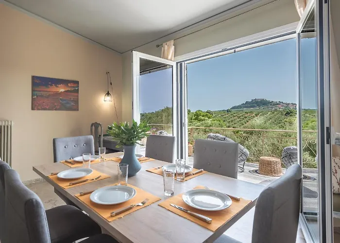 Castle's Nest 1 * Kástro Tornéze